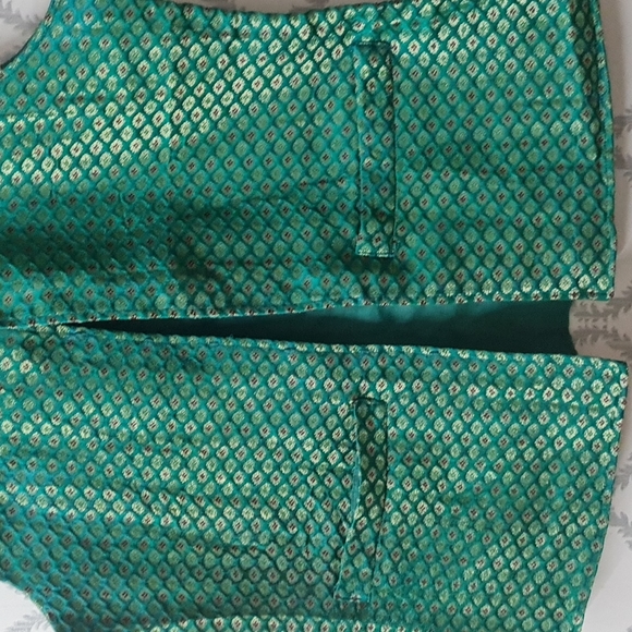 Ethnic shrug/jacket. - Picture 6 of 7